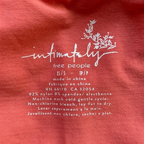 NWT FREE PEOPLE Intimately Size XS/S Seamless Biker Shorts Coral Peach - Picture 5 of 9
